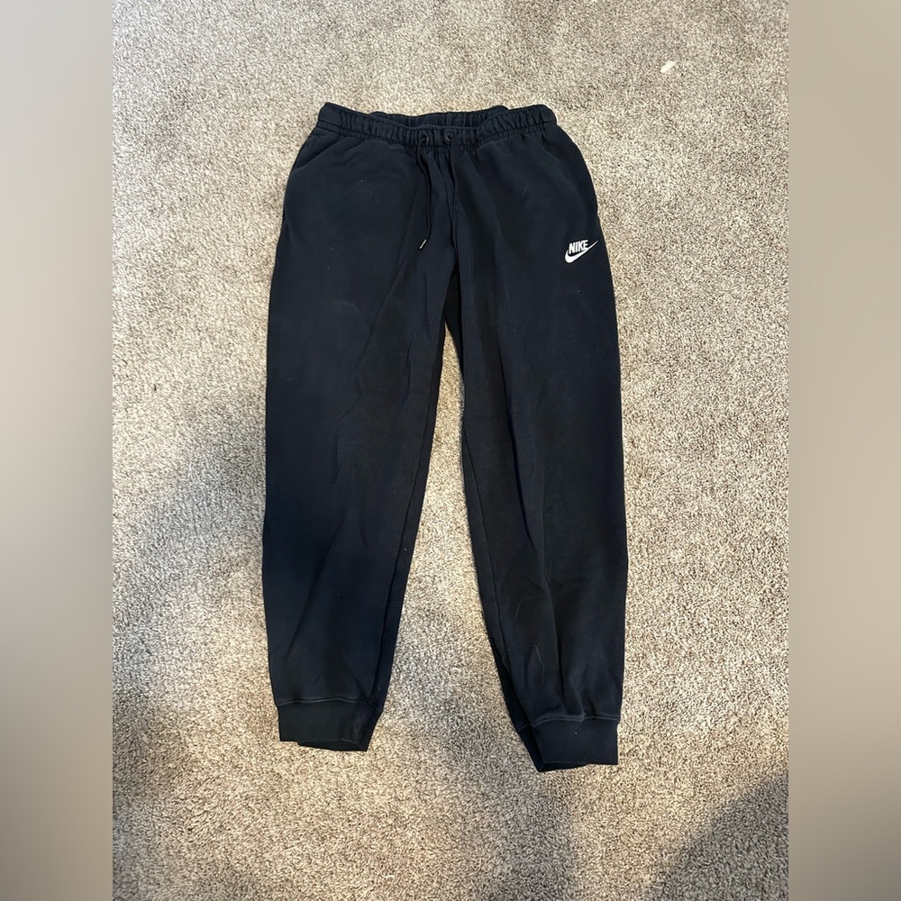 Women’s Nike sweatpants
